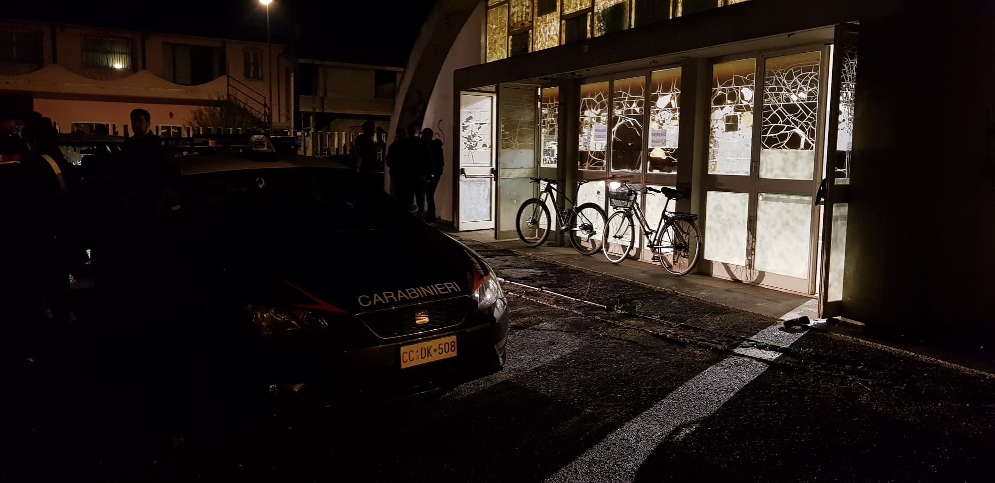 San Gavino, furto al Palazzetto: ladri rubano i borsoni di sei giocatori durante la partita