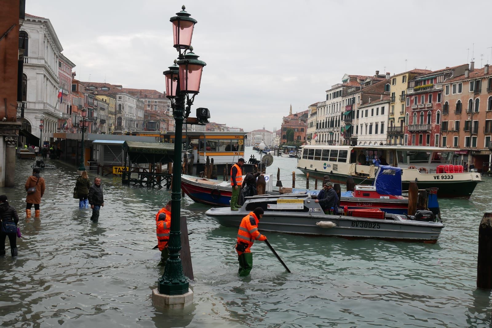 Apocalisse Venezia, il Sindaco Brugnaro: “Ci giochiamo la credibilità del Paese”