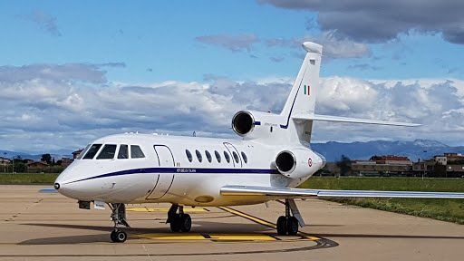 Neonata in pericolo di vita: volo militare d’emergenza da Alghero a Roma