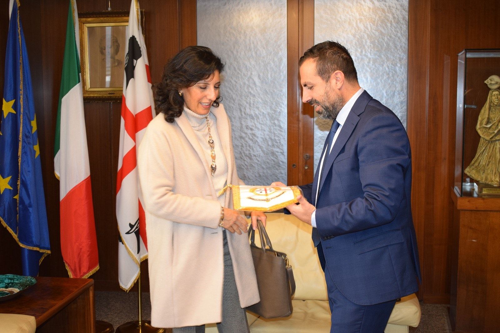 Cagliari, il Rappresentante del Governo in visita ufficiale in Consiglio regionale