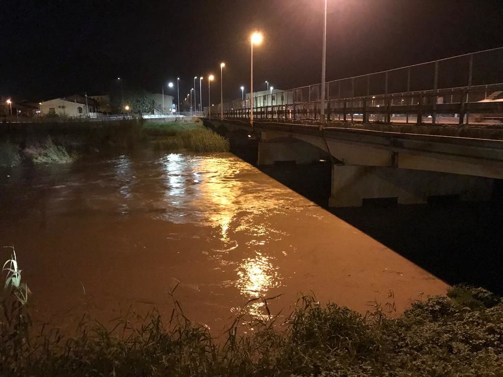 Maltempo, stato di allerta per la piena in aumento: rischio diga sul Fluminimannu, è allarme a Samassi