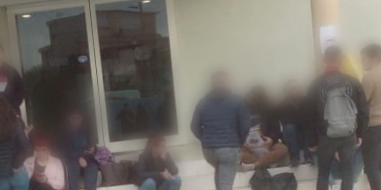 Monserrato, 50 studenti protestano per i topi all’Alberghiero ma la scuola precisa: “Derattizzazione già fatta”
