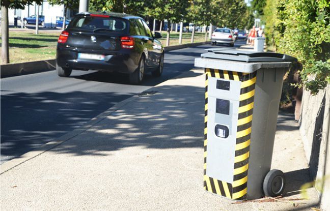 Autovelox nascosti tra i cassonetti dei rifiuti in Svizzera, il 60% dei multati è italiano
