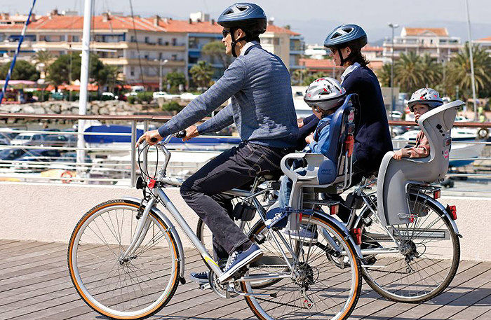 Rischio lesioni, Decathlon richiama seggiolino portabebè posteriore per biciclette