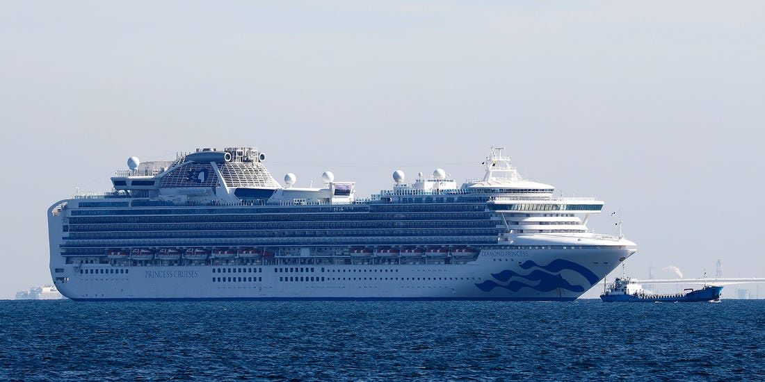 Coronavirus, 35 italiani a bordo della nave da crociera in quarantena in Giappone