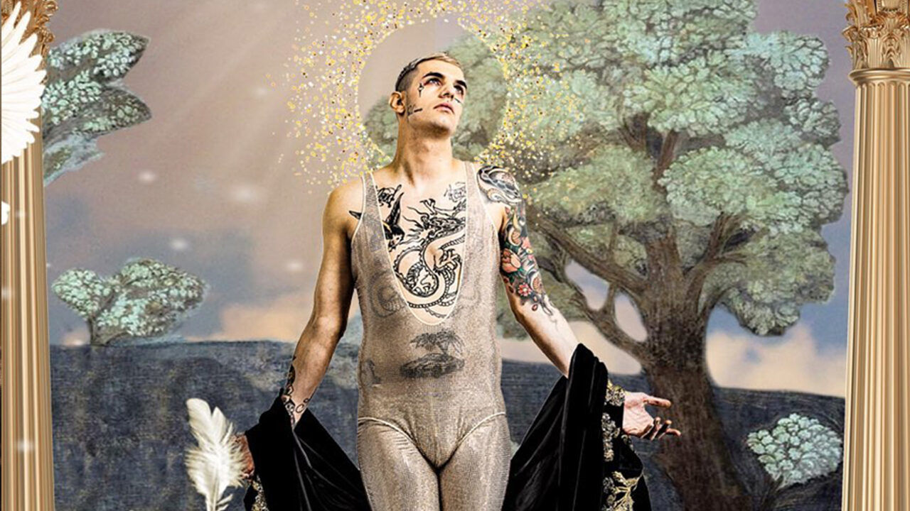 Achille Lauro a Sanremo con “Me ne frego”: convince poco il suo francescanesimo