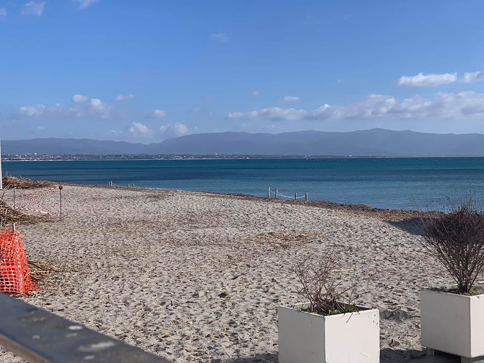 Meteo Sardegna, vento protagonista ma sabato e domenica riesplode la primavera. Poi torna il freddo