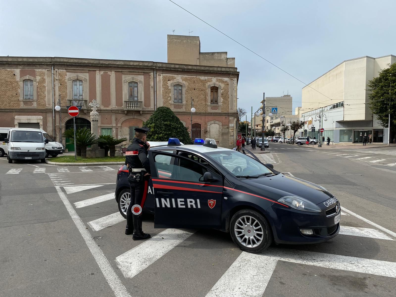 Quartu, svaligia un’auto mentre tutti sono in casa per il Coronavirus: 48enne arrestato