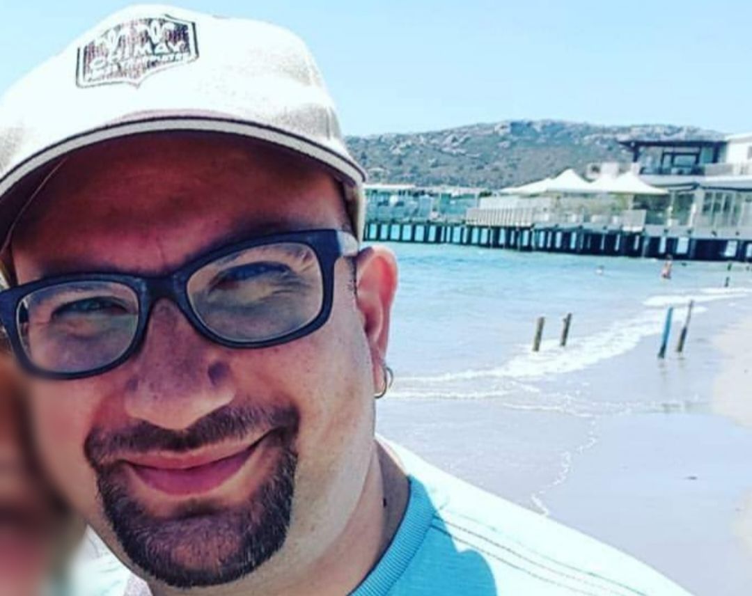 L’ultimo saluto di Cagliari a Carlo, vittima del Coronavirus: “Non potremo mai dimenticarti”