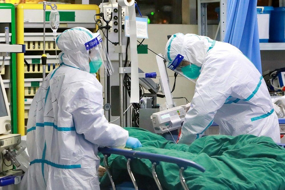 Coronavirus in Sardegna, “reclutiamo medici e infermieri privati per fronteggiare l’emergenza”