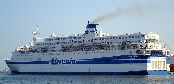 Bloccati i conti correnti alla compagnia, stop alle corse della Tirrenia in Sardegna
