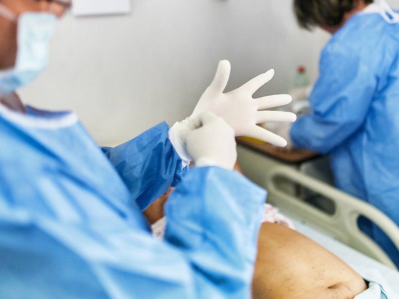 Cagliari, “l’Ats ritiri la delibera sulle ferie: chi lavora negli ospedali merita rispetto”