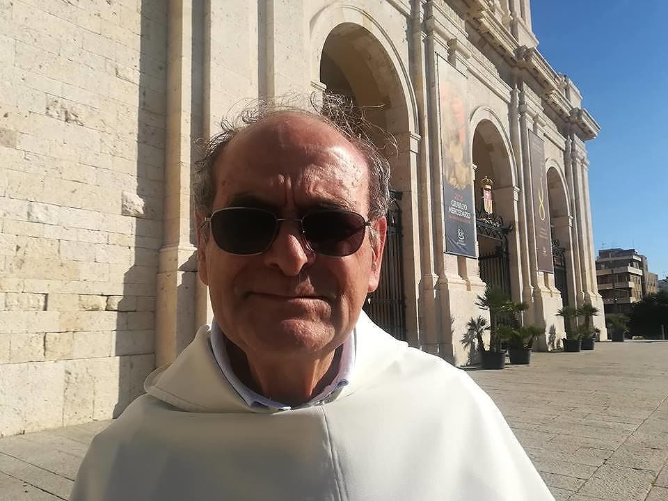 “A Cagliari bisogna riaprire le chiese, a Bonaria indosseremo guanti e mascherine”
