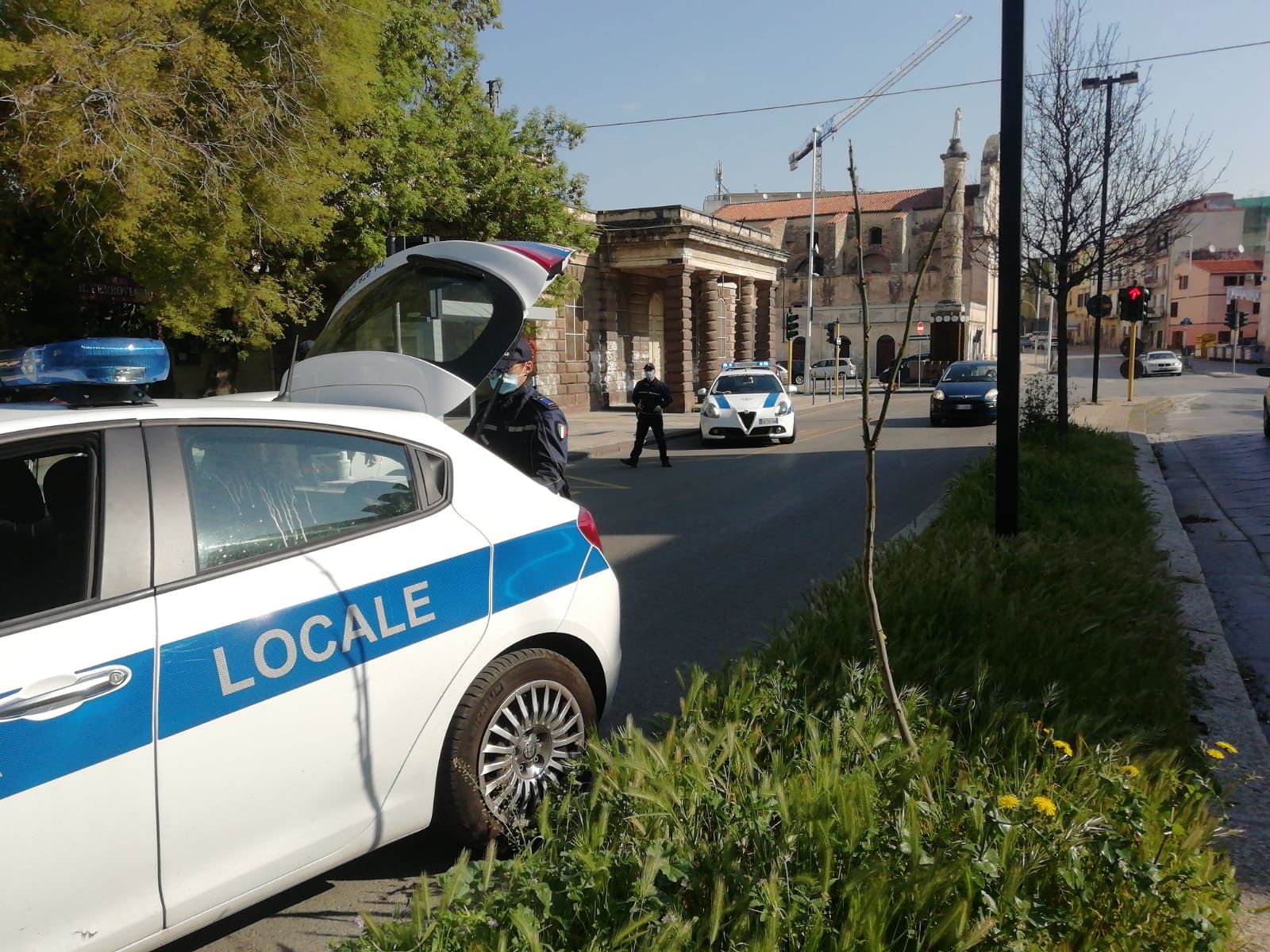 Sassari, fioccano le sanzioni: nel mirino gruppi di ragazzi, ciclisti e automobilisti