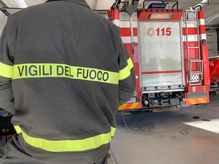 Coronavirus, sospiro di sollievo a Oristano: tutti negativi i tamponi sui Vigili del fuoco