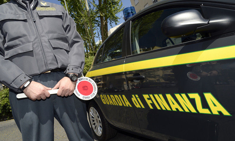 Blitz della Finanza, 91 arresti. Il gip: “Il lockdown lascia le imprese in balia della mafia”