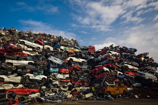Marrubiu, scoperta dalla polizia una discarica abusiva per la rottamazione di veicoli