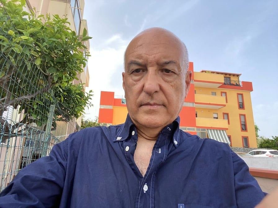 “Poetto libero, assurdo pensare di aumentare gli spazi a stabilimenti e baretti: ci incateneremo”