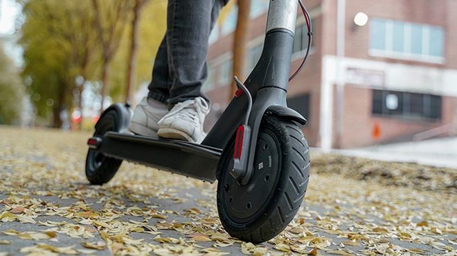 Cagliari, via alla sperimentazione: da oggi via alle corse su monopattino e segway