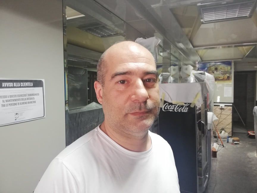 “Serafino” dice no all’idea di Truzzu: “Smog, auto e costi: non voglio cucinare in via Roma, meglio le vie pedonali della Marina”