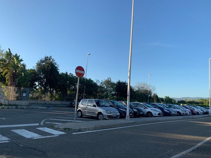 Ore 19, mini assalto a Terramaini: in centinaia a fare sport, il primo giorno della fase due a Cagliari