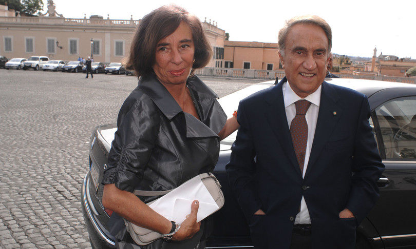 Emilio Fede in giro per Napoli con la moglie: arrestato per evasione dai domiciliari