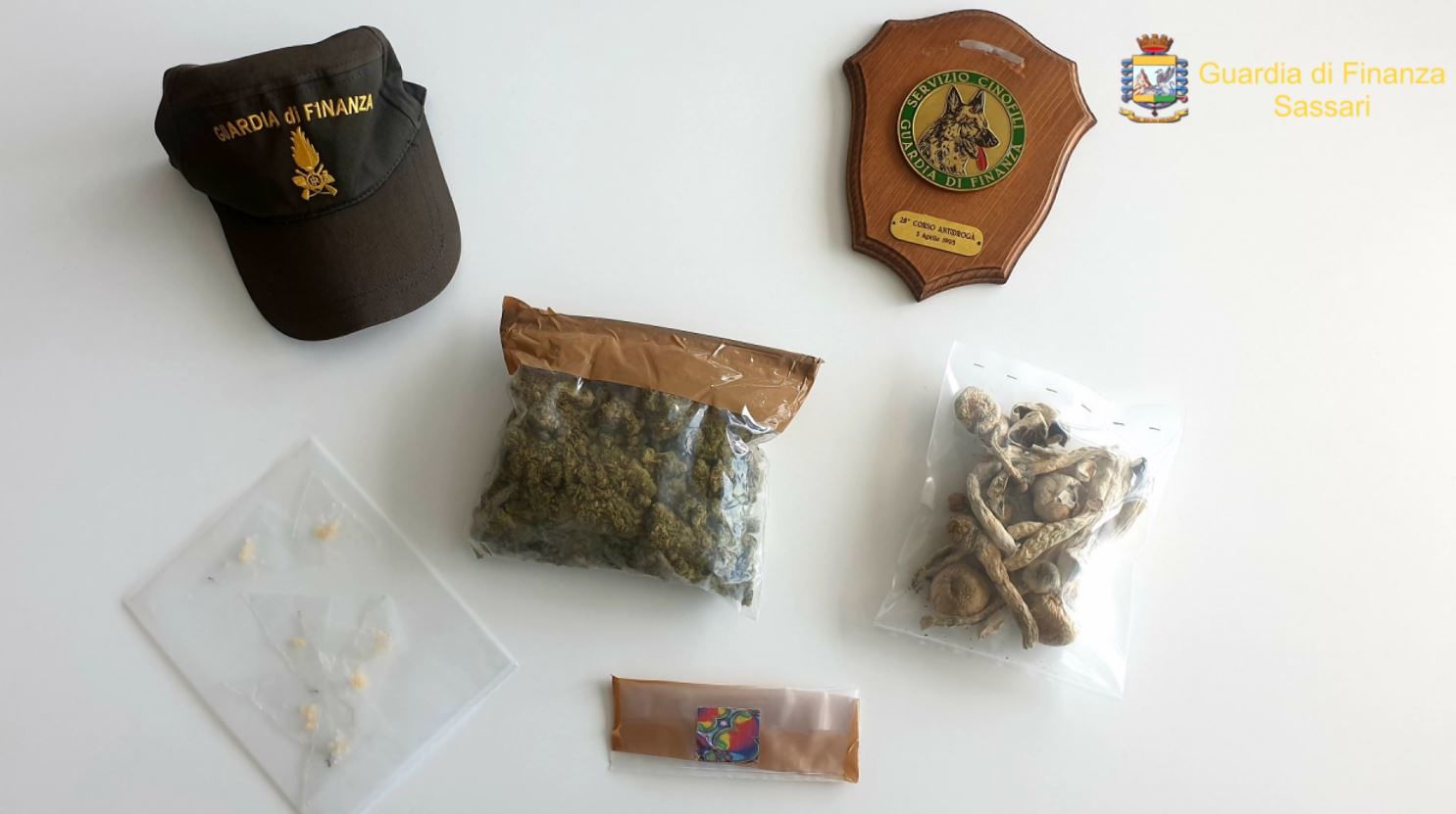 “Voglio passare qui del tempo per sfuggire al covid”, ma trasporta droga: americano in arresto a Olbia