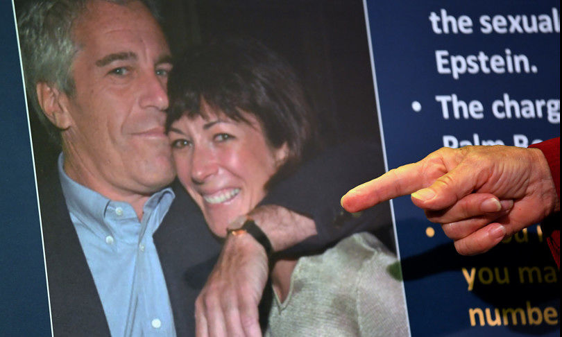 Caso Epstein, venerdì Ghislaine Maxwell davanti al giudice: ora a tremare sono in molti