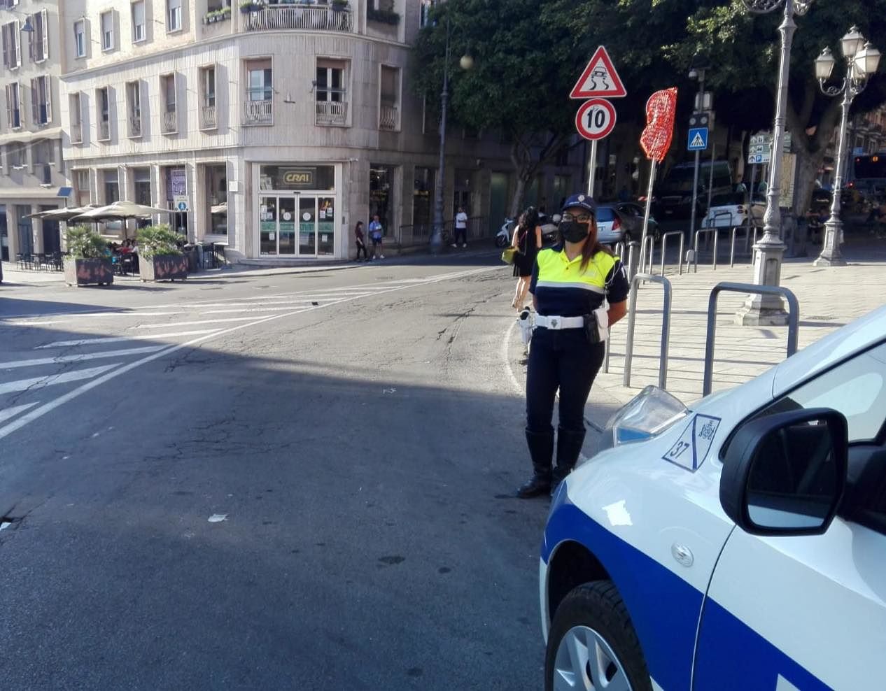 Cagliari, sorpreso a urinare per strada: scatta la multa da tremila euro