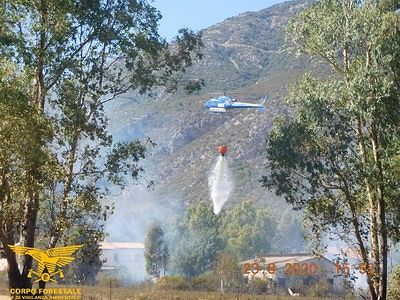 La Sardegna brucia ancora: venti incendi, elicotteri ancora in azione a Irgoli