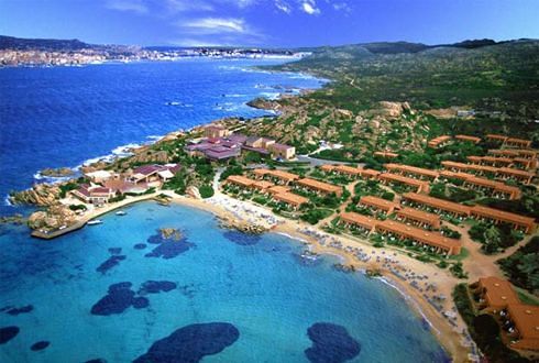 Coronavirus, famiglia di turisti isolata a Santo Stefano: padre e 3 figli tornano a casa