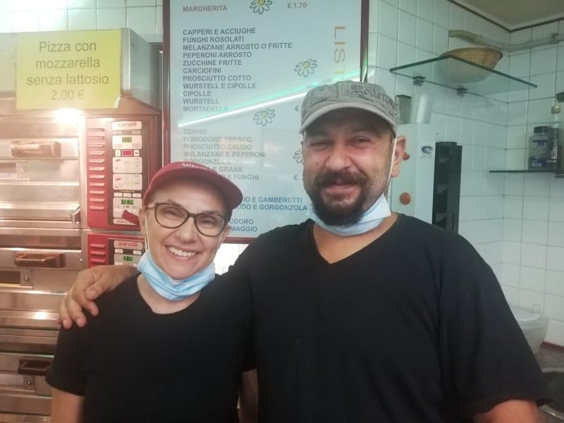 Cagliari, l’ultima pizzetta al taglio di Antonio e Patrizia: chiude dopo 43 anni “La Margherita”