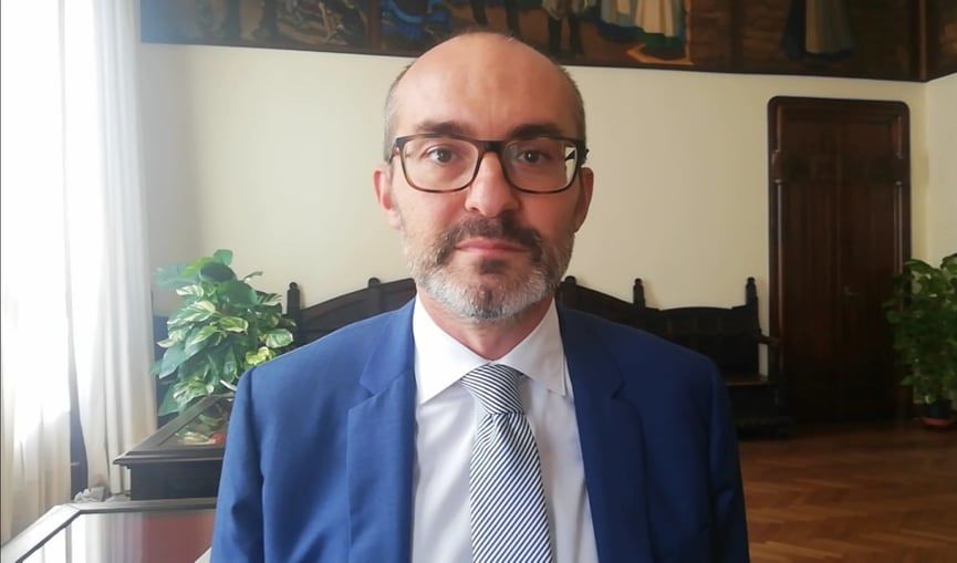 Cagliari, scuole aperte tra due settimane: “Niente banchi nuovi dal Governo, ci saranno difficoltà”