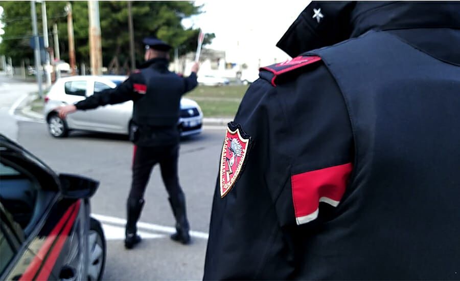 Cagliari, ai domiciliari viene trovato alla guida di un’auto in piena notte: arrestato