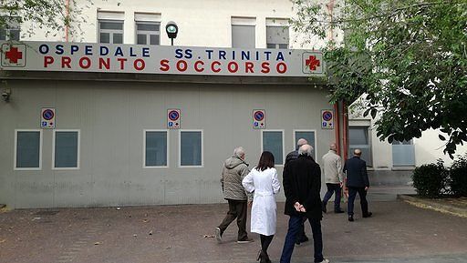 “Donna positiva al Covid e con crisi respiratorie 12 giorni al Ss. Trinità, non sapevamo nulla”