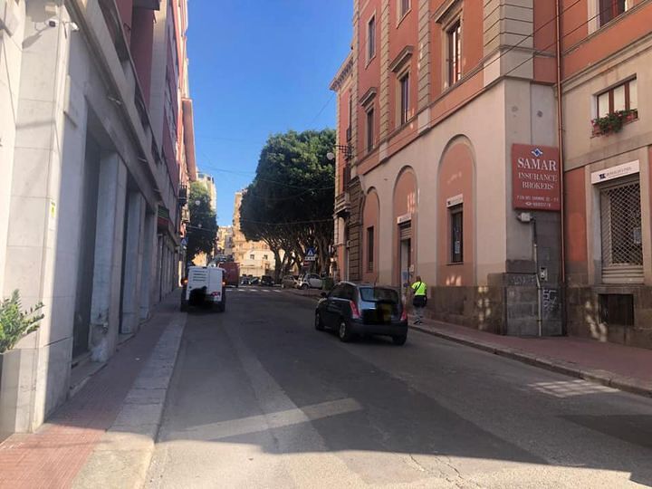 Cagliari, Truzzu chiude un market per un mese: “La malamovida è un danno per la città”