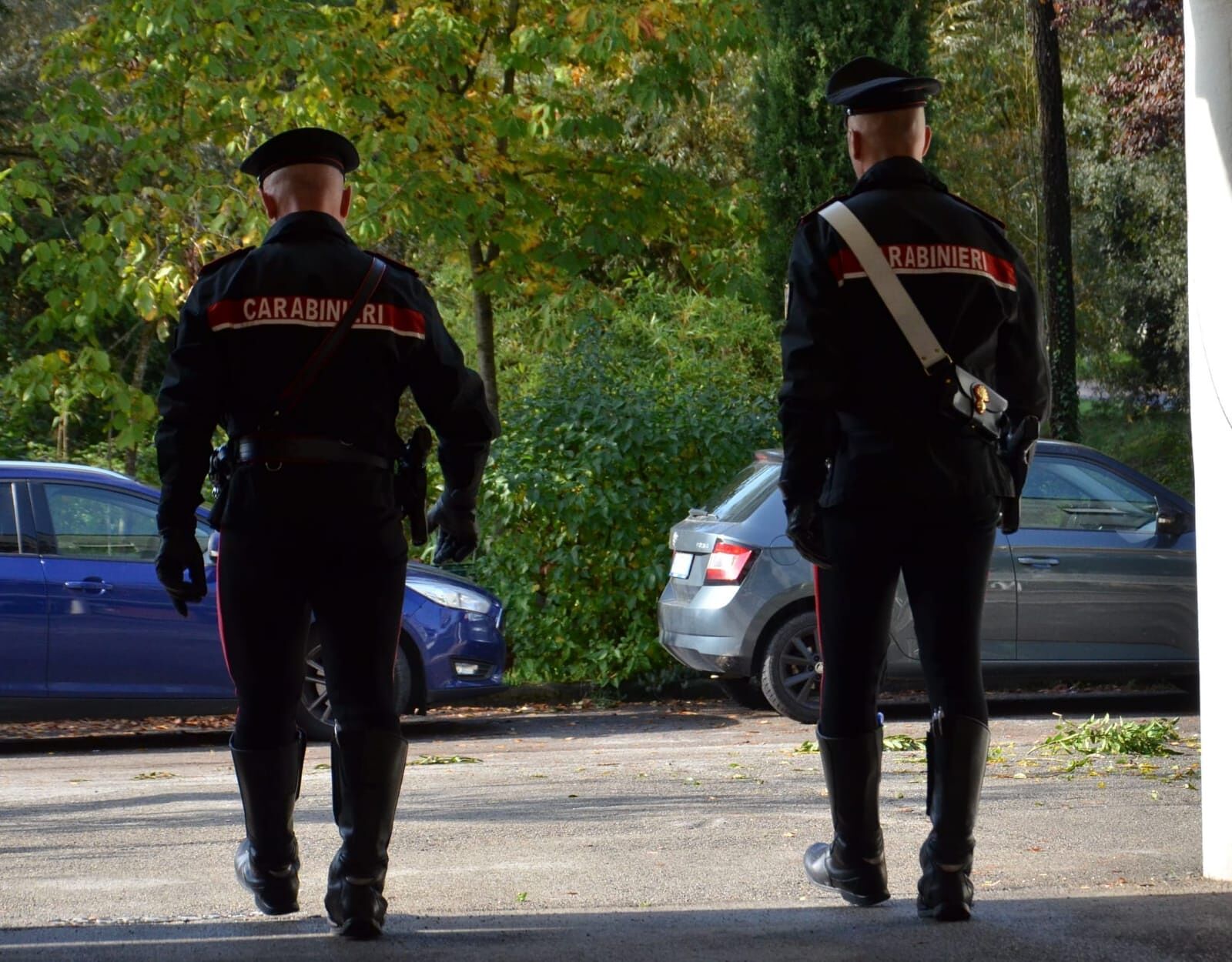 Danneggiamento e invasione di terreni, pescatore arrestato a Carbonia