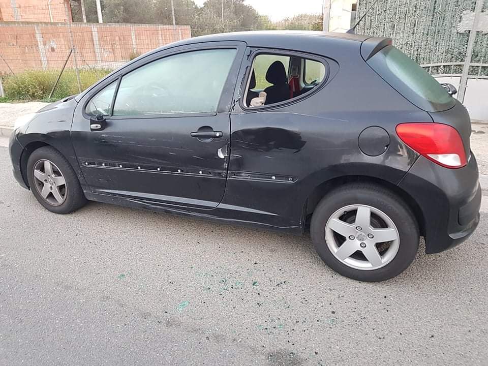 Selargius, la rabbia di Silvia: “La mia macchina distrutta, l’automobilista è scappato: aiutatemi”