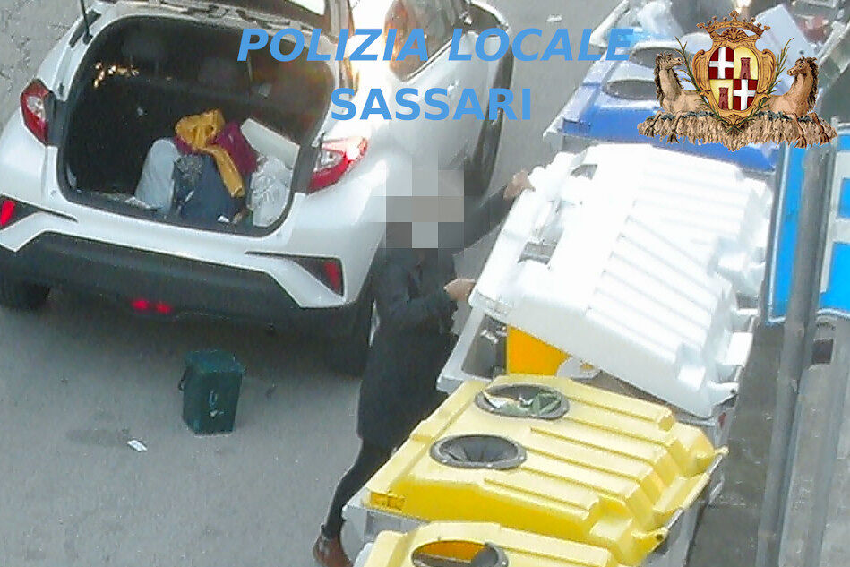 Rifiuti a Sassari, le foto-trappole scovano 33 incivili