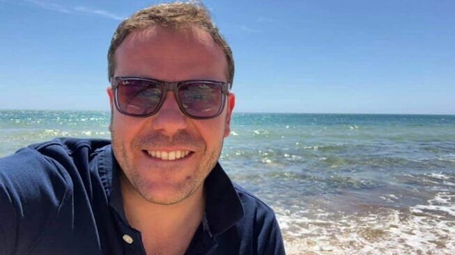 Virus, Eugenio Zoffili negativo al tampone: “Per festeggiare mi bevo un mirto sardo”