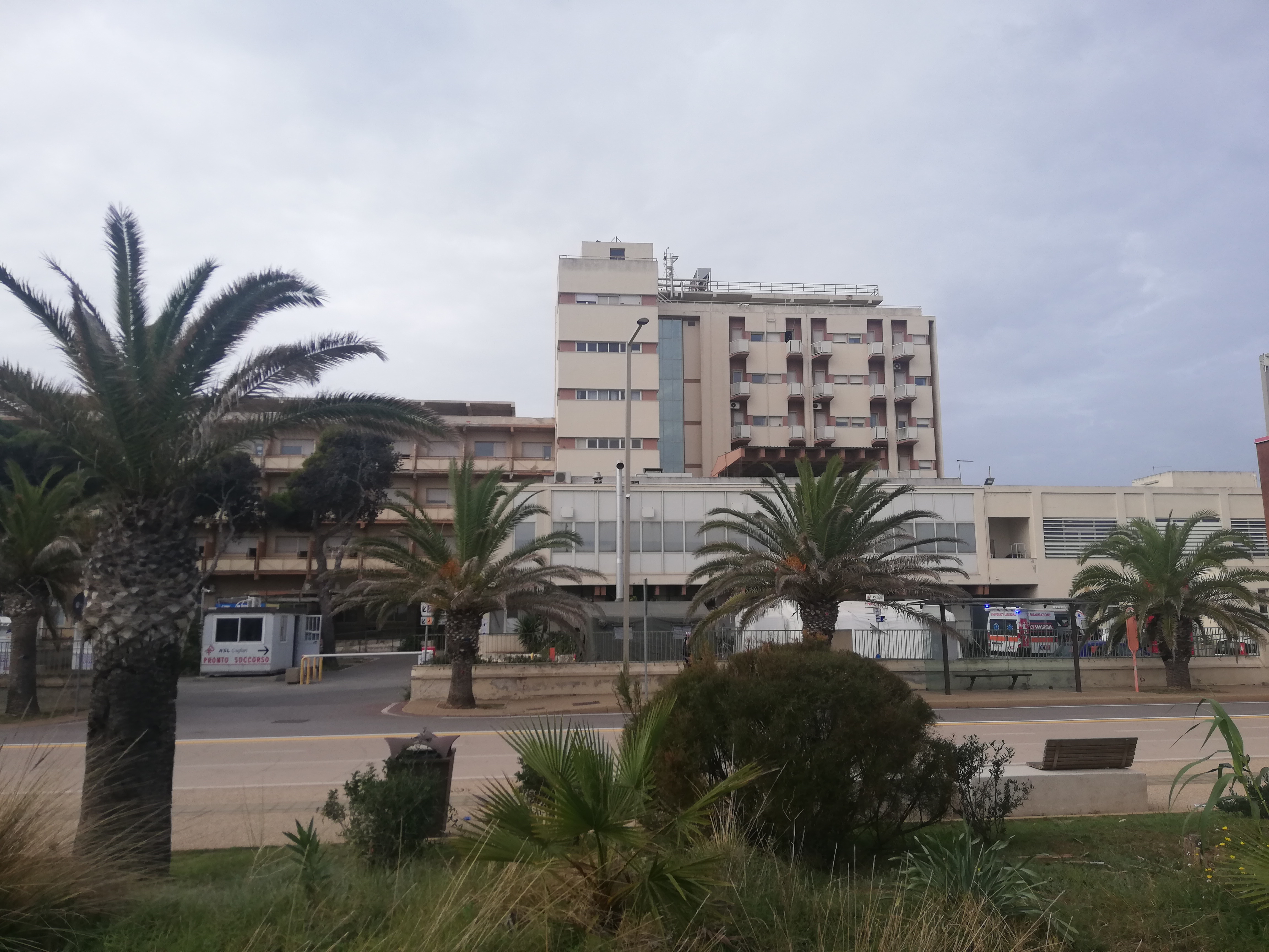 Cagliari, 66 malati Covid in arrivo all’ospedale Marino: chiude il pronto soccorso