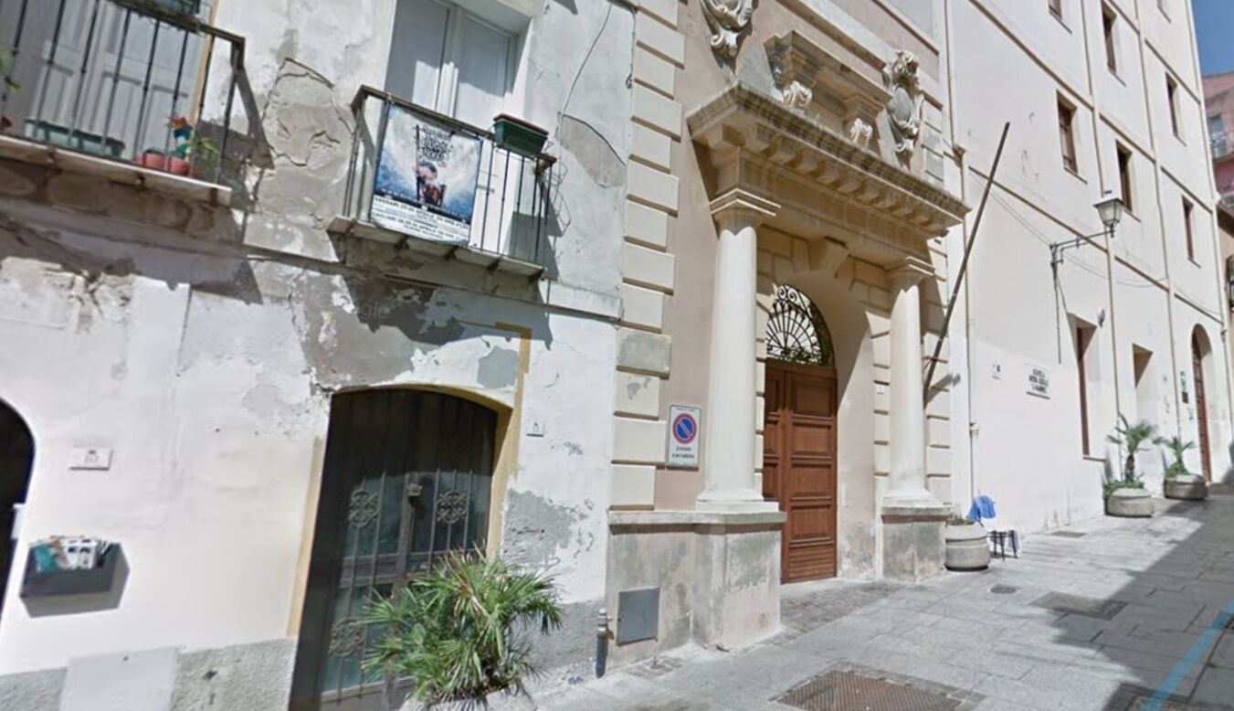 Cagliari, nuovo caso ufficiale di Covid alla Manno: ora sono 3 le aule chiuse