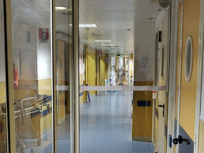 Cagliari, tutti i pazienti ricoverati: svuotato il pronto soccorso del Santissima Trinità