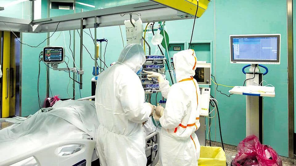 Cagliari, 2 nuovi reparti Covid in arrivo: “Riaprite il Binaghi oppure servirà un ospedale da campo”