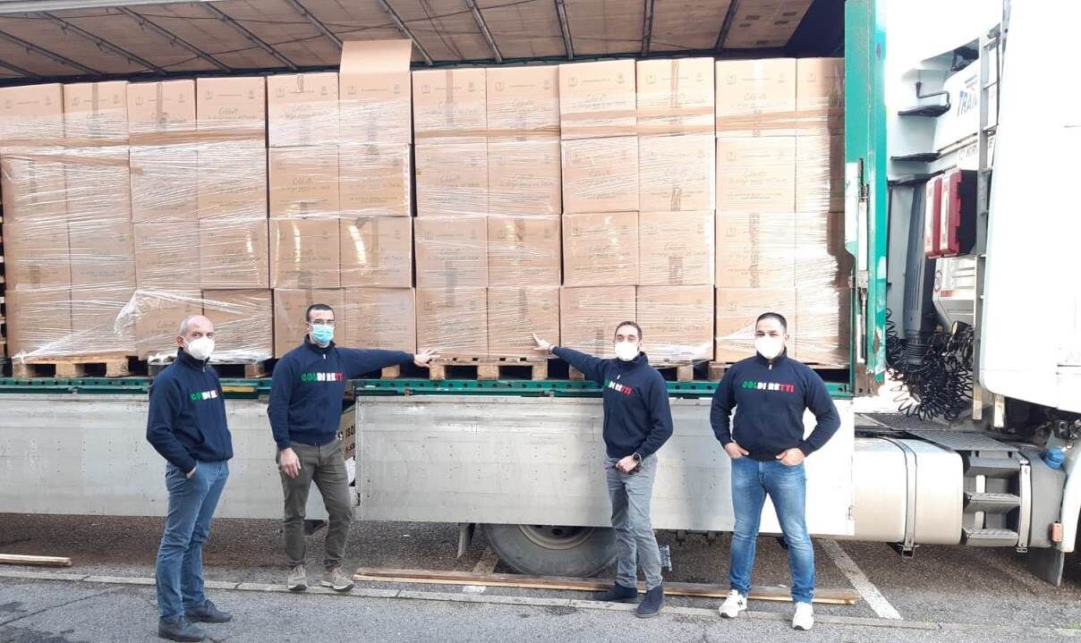 Sardegna, a Natale vince la solidarietà: seicento pacchi per i bisognosi distribuiti da Coldiretti