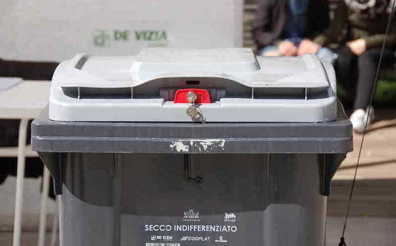 Rivoluzione rifiuti a Cagliari, via alla nuova tariffazione: più produci e più paghi