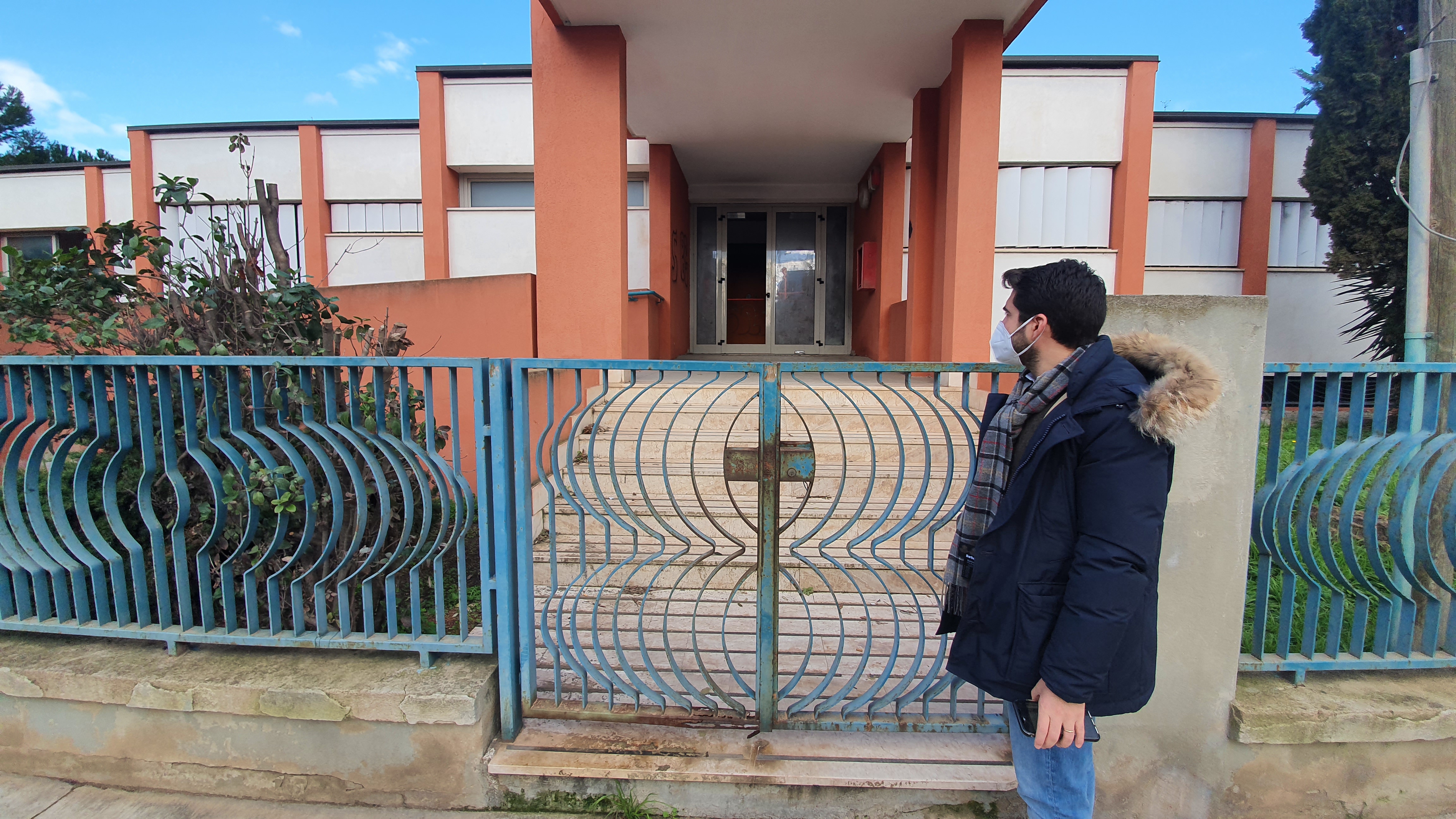 Quartu, “l’ex Asilo di Via Boito devastato da vandali e sbandati. Residenti esasperati e spreco di soldi pubblici”