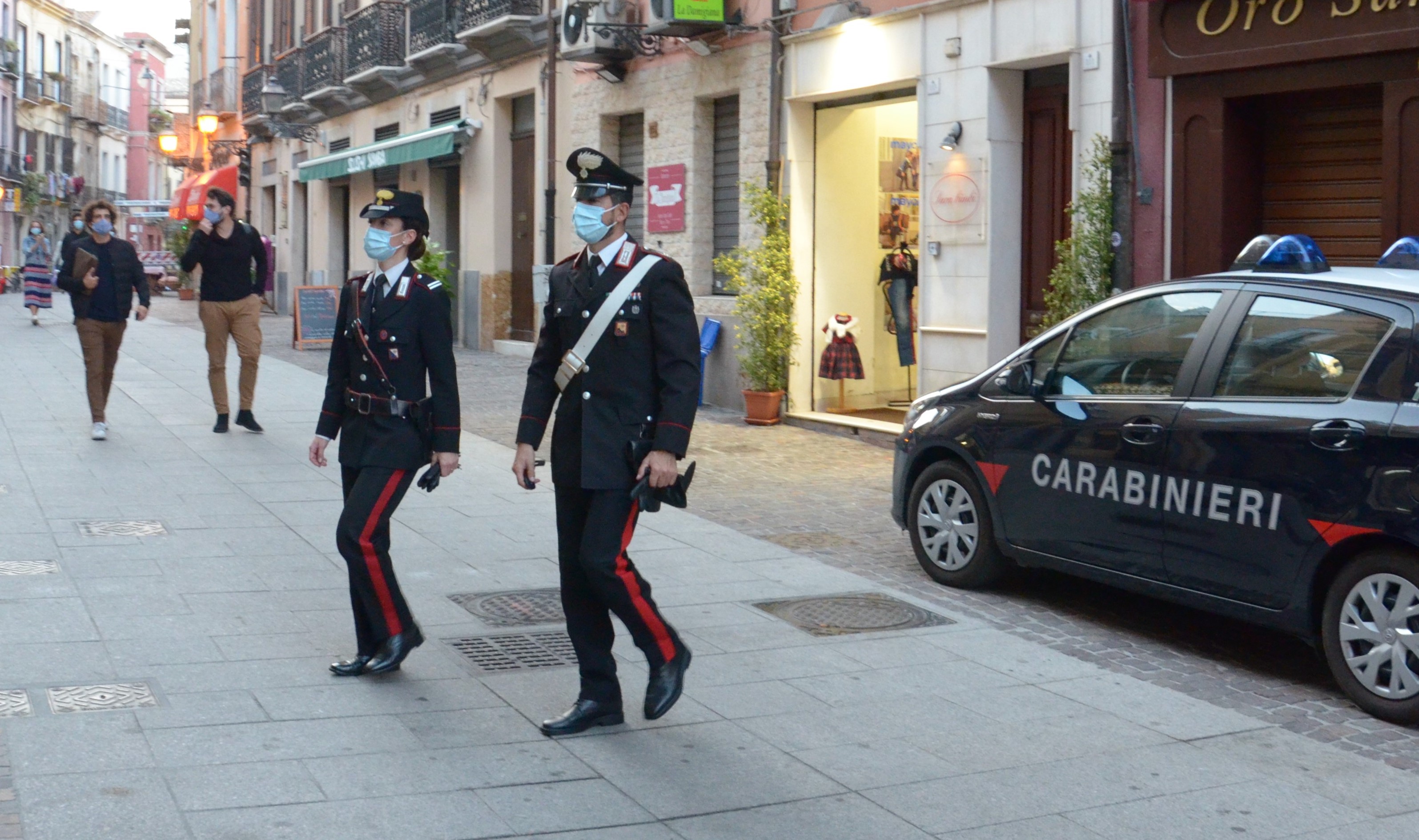Cagliari, molesta una giovane estetista: studente guineano arrestato per stalking