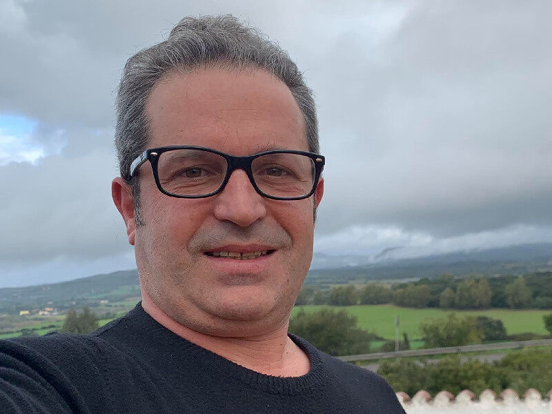 “Bravi i colleghi ristoratori sardi che aprono, io però rimango chiuso: la legge è legge”