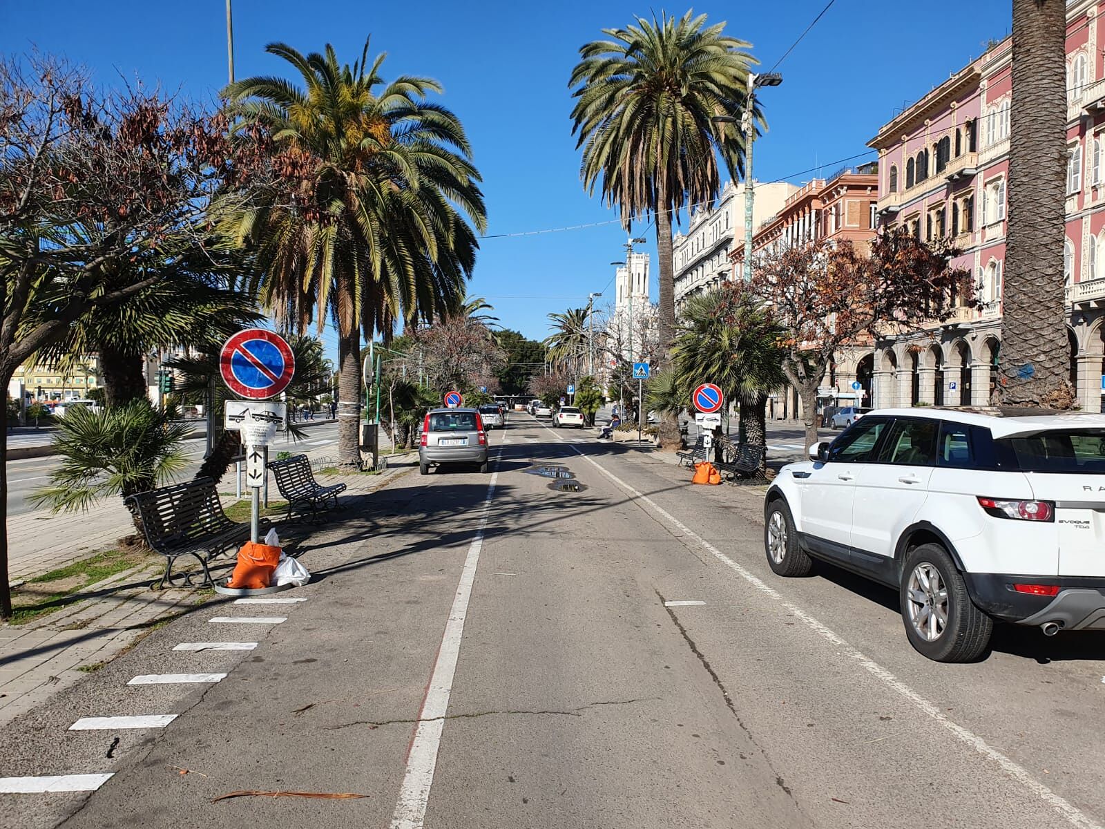 Cagliari, via ai lavori per la metro e addio al parcheggio di via Roma